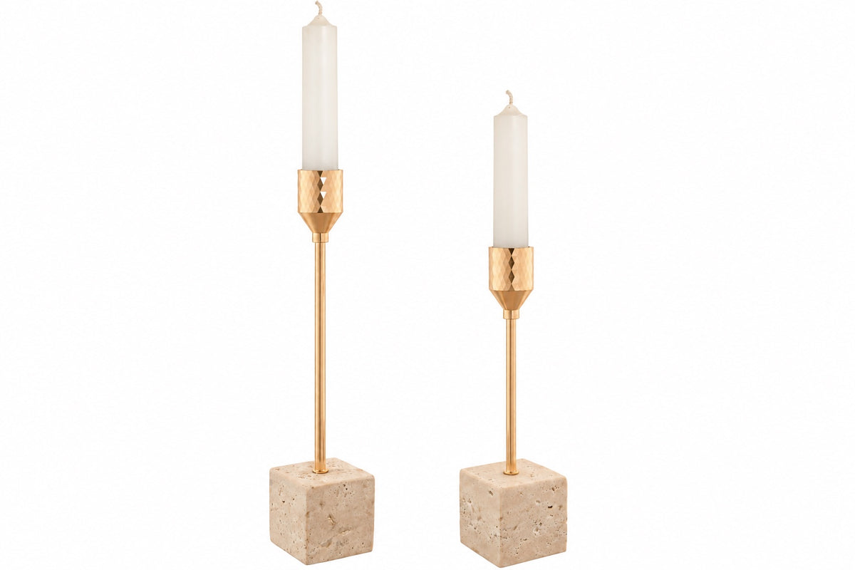 Candelabros Évora con velas blancas