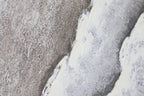 Detalle del relieve blanco del Cuadro Serena