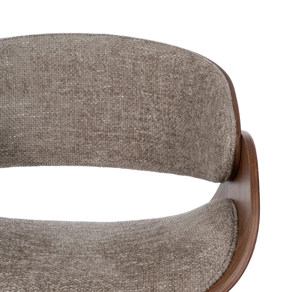 Asiento y respaldo tapizados en tejido beige