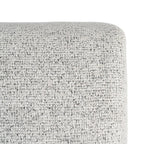 Detalle del respaldo beige del sillón Noren